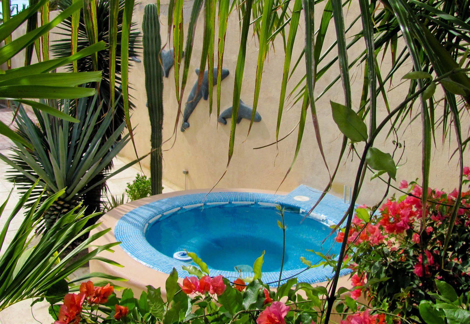 Casa Kootenay Waterfront 3*