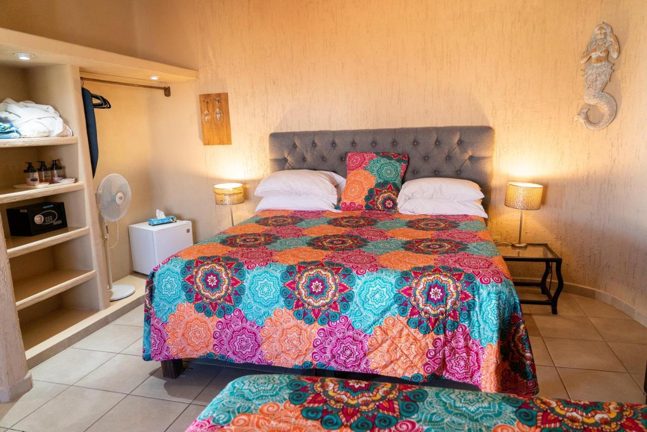 Casa Kootenay Waterfront 3*
